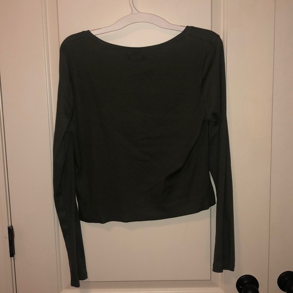 Crop top - Picture 2 of 5